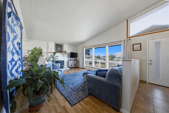 Property Photo:  912 N Neel St.  WA 99336 