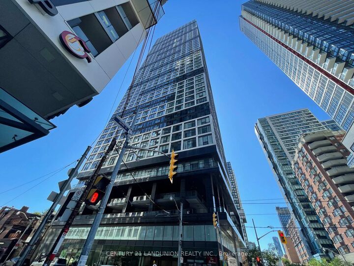 181 Dundas Street E 2905 — photo 1