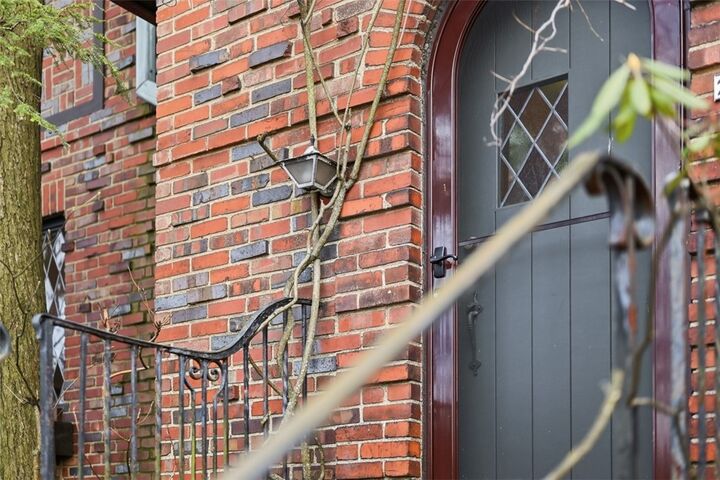 Property Photo:  265 Morrison Drive  PA 15216 