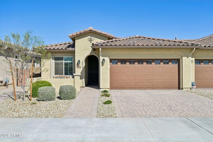 Property Photo:  17150 W Fallen Leaf Lane  AZ 85387 