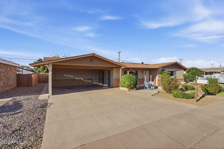 Property Photo:  1114 E 9th Place  AZ 85122 