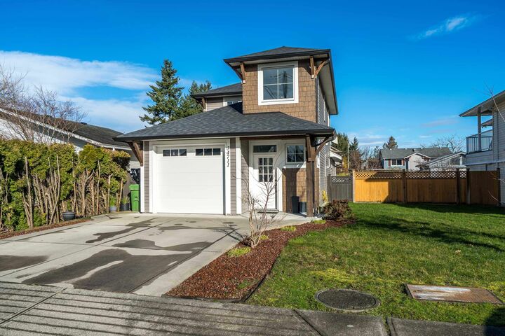 Property Photo: 34711 2 Avenue BC V2S 8C1