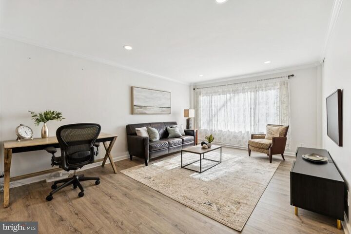 Property Photo:  10570 Main Street 202  VA 22030 