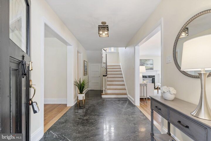 Property Photo: 13 E Newfield Way PA 19004