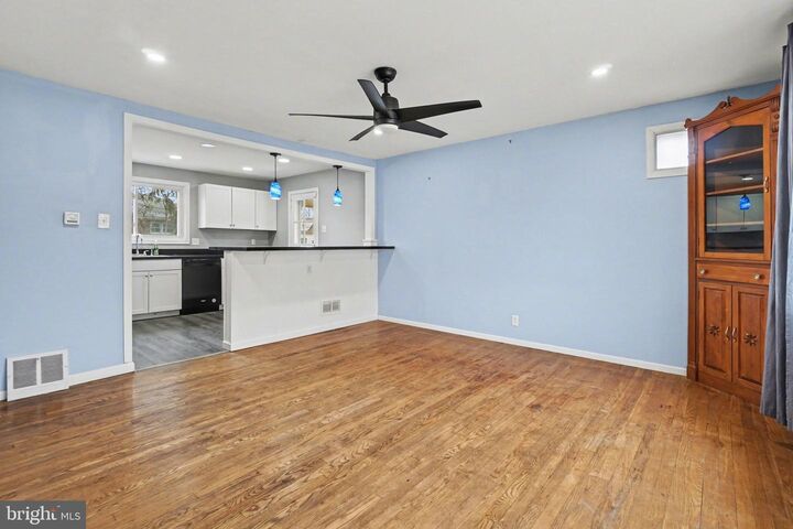 Property Photo: 315 E Roosevelt Avenue PA 17057