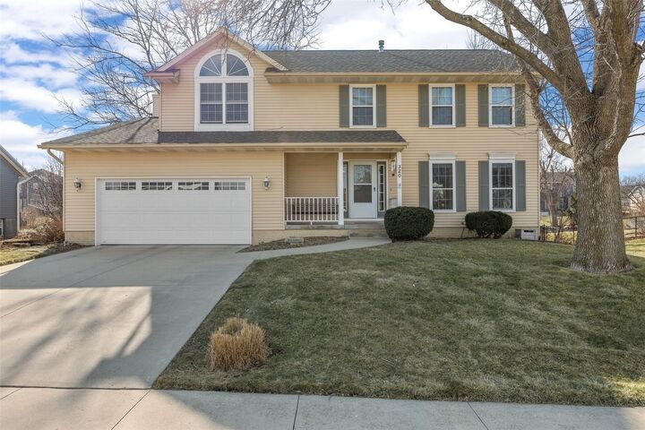 Property Photo:  320 Stoney Creek Road NW  IA 52405 