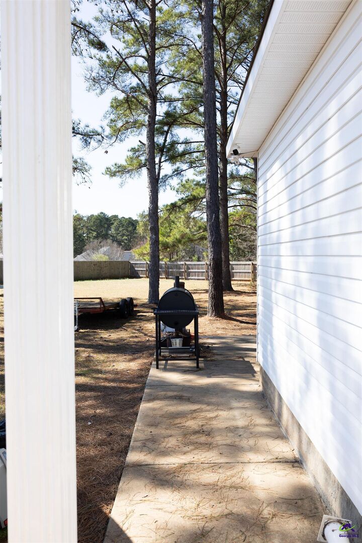 Property Photo: 204 Greylock Drive GA 31069