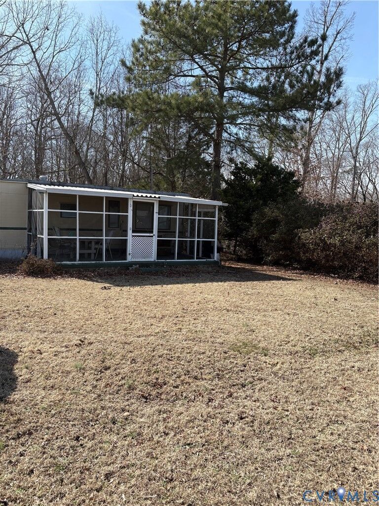 Property Photo:  459 James River Overview  VA 23881 