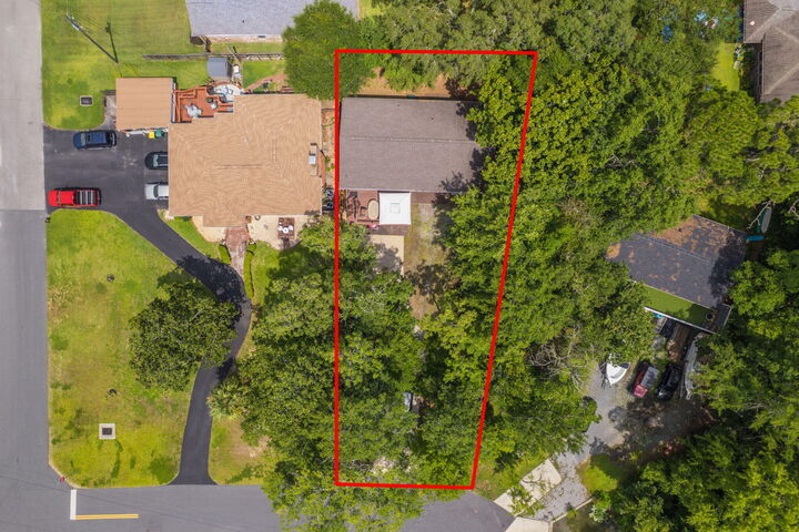 Property Photo:  14 6th Street  FL 32579 