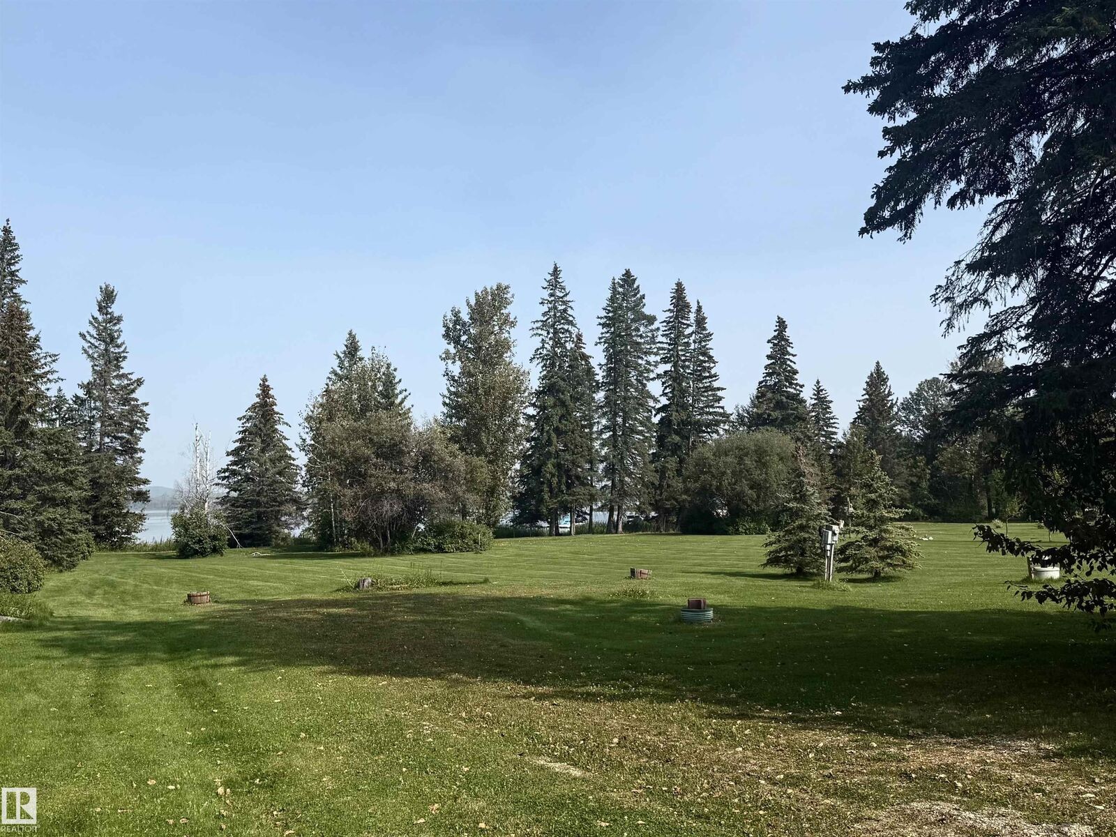 Property Photo: 140 465015 Rge Rd 63A AB T0C 0T0