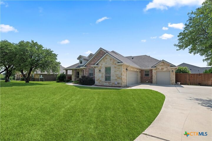 Property Photo:  2041 Bella Vita Drive  TX 76559 