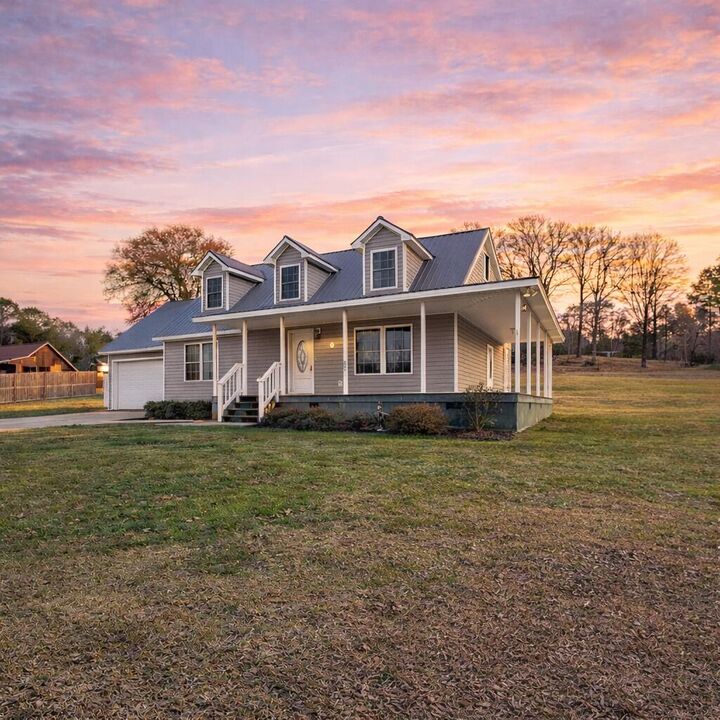 Property Photo:  6824 County Road  AL 35740 