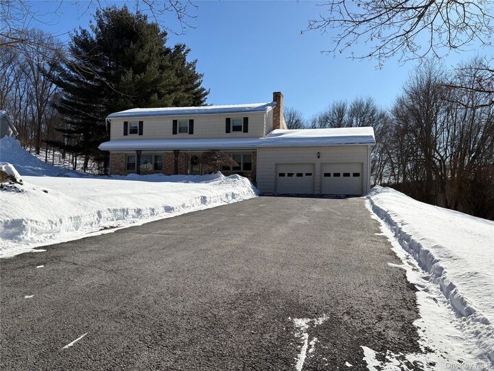 Property Photo:  20 Hillview Drive  NY 12603 