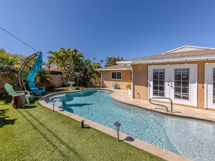 Property Photo:  1191 Southland Road  FL 34293 