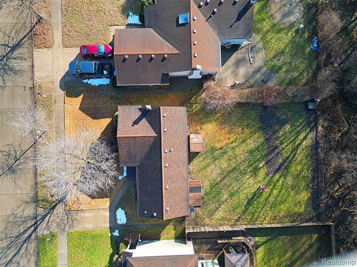 Property Photo: 38993 Grennada Street MI 48154 4748