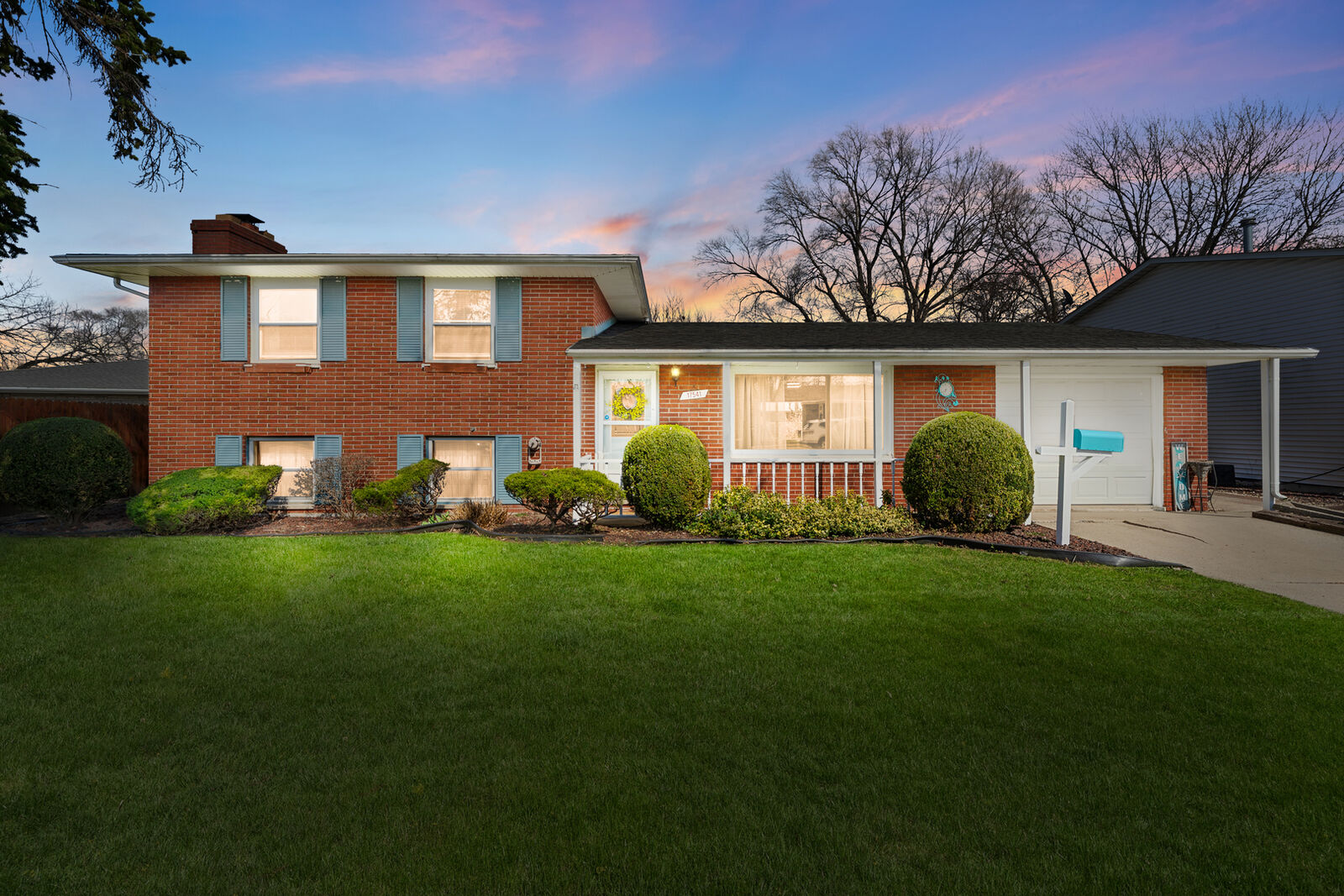 Property Photo: 17541 Maple Avenue IL 60438