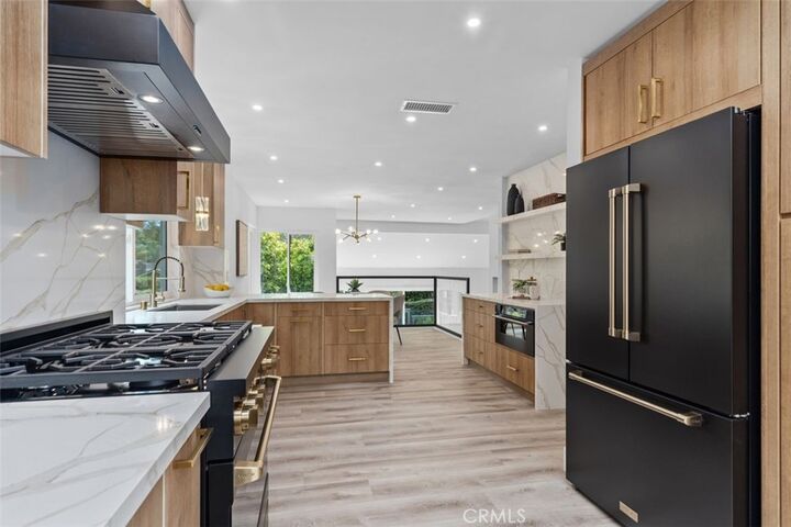 Property Photo:  1 Rainbow Falls  CA 92603 