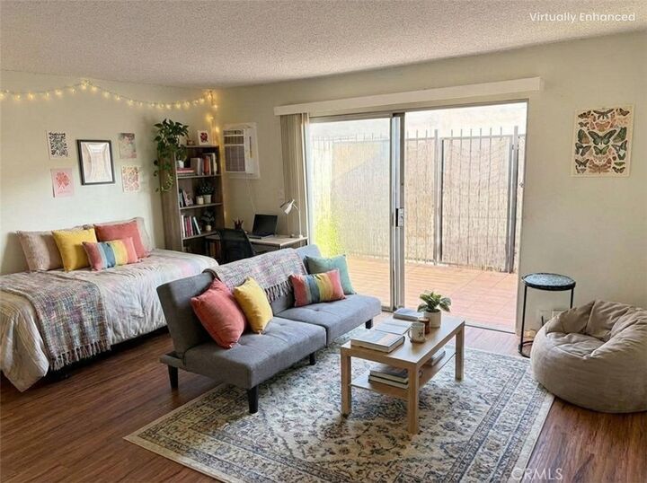 Property Photo:  5585 E Pacific Coast Hwy 125  CA 90804 