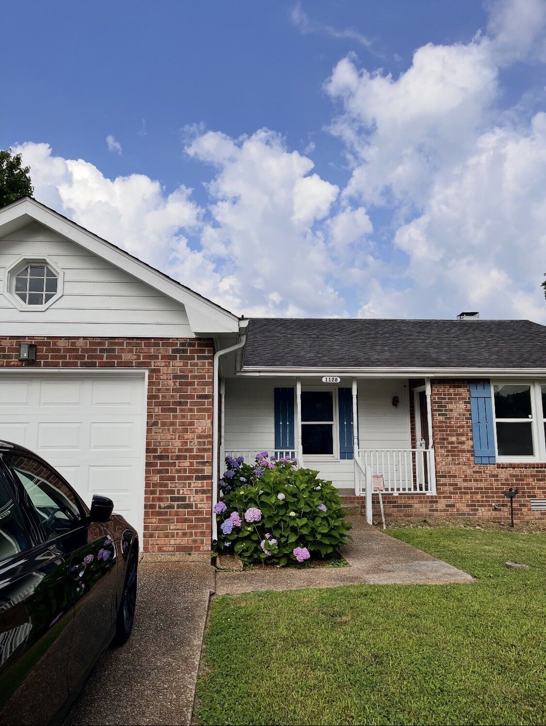 Property Photo:  1128 Idlewild Ct  TN 37115 