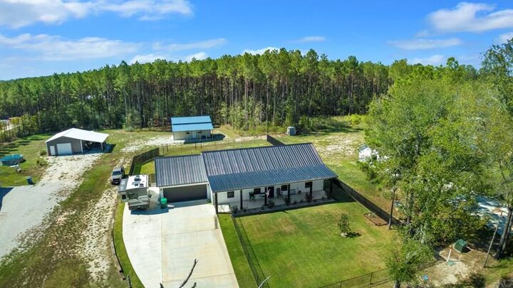 Property Photo: 2904 Tidwell Road TX 75941