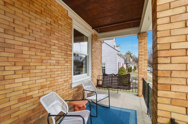 Property Photo:  200 W Walnut Street  KY 41071 