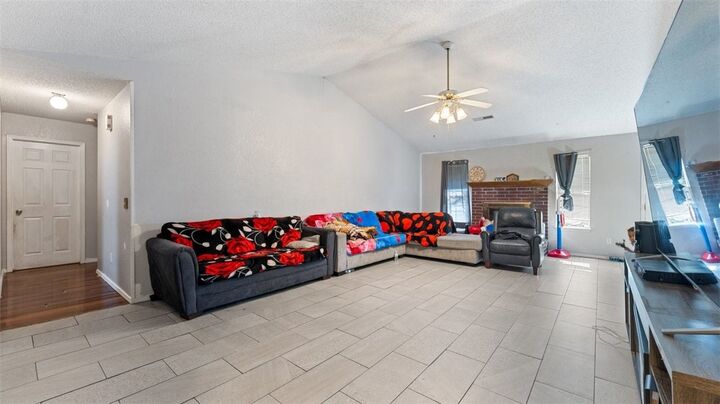 Property Photo:  2415 Cardinal Drive  AR 72764 