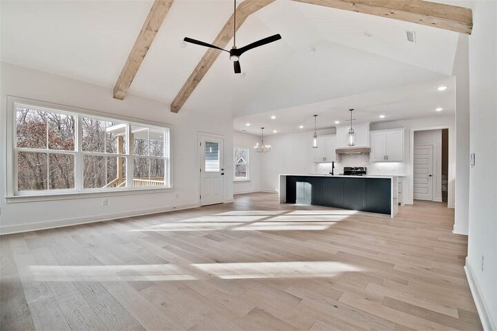 Property Photo:  38 Winsford Circle  AR 72715 