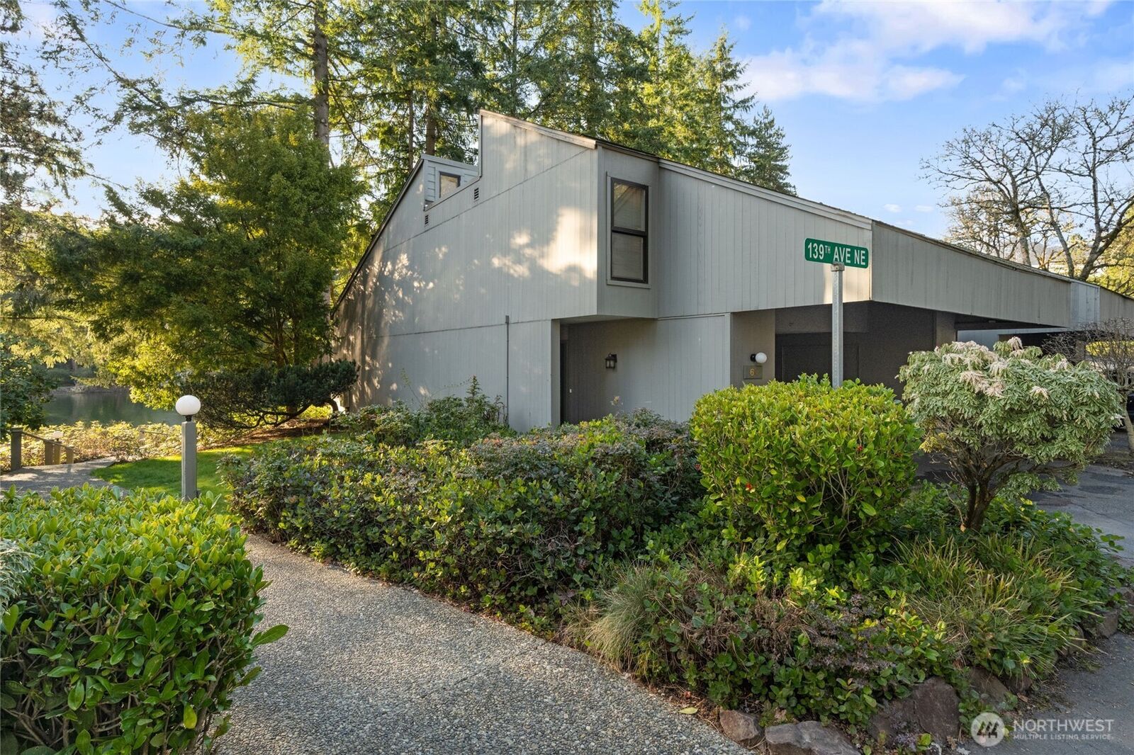 Property Photo:  6351  139th Place NE 64  WA 98052 