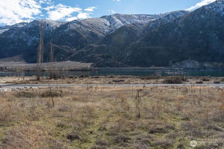 Property Photo:  4241  Stayman Flats Road  WA 98816 