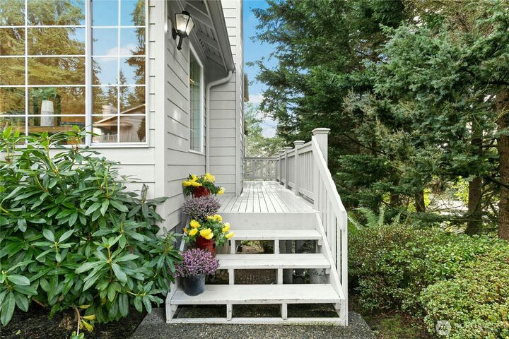 Property Photo: 16202 SE 33rd Circle 2902 WA 98008
