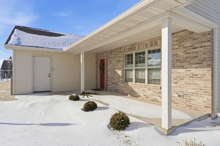 Property Photo:  1365 Candlelight Lane  WI 54937-7538 