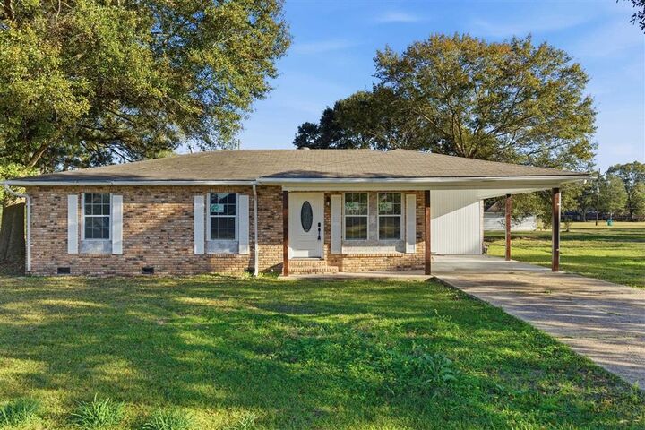 Property Photo:  452 Scenic Drive  LA 70586 