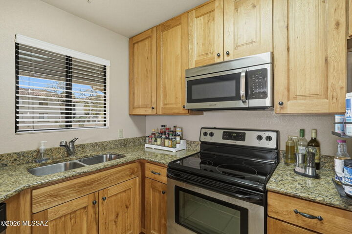 Property Photo:  5751 N Kolb Road 27204  AZ 85750 