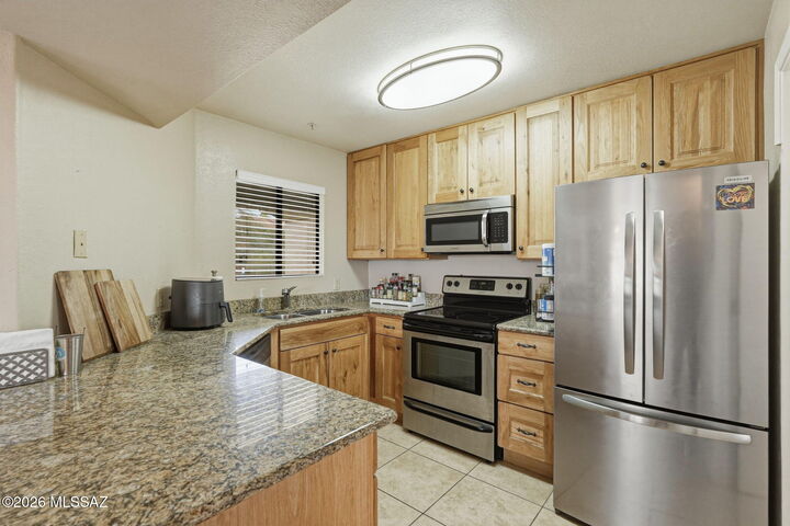 Property Photo: 5751 N Kolb Road 27204 AZ 85750