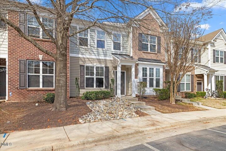 Property Photo: 3004 Berkeley Springs Place NC 27616