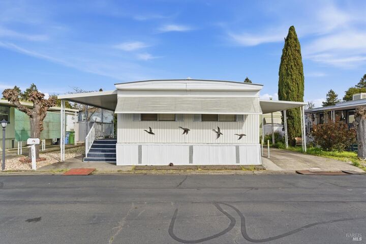 Property Photo: 305 Aileen Avenue CA 95407
