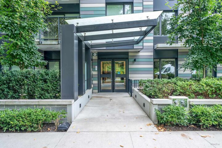 Property Photo: 488 W 58th Avenue 305 BC V5X 1V5