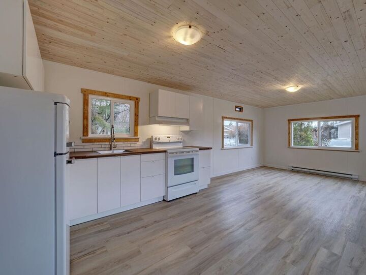 Property Photo: 1413 Sunshine Coast Highway 28 BC V0N 1V5