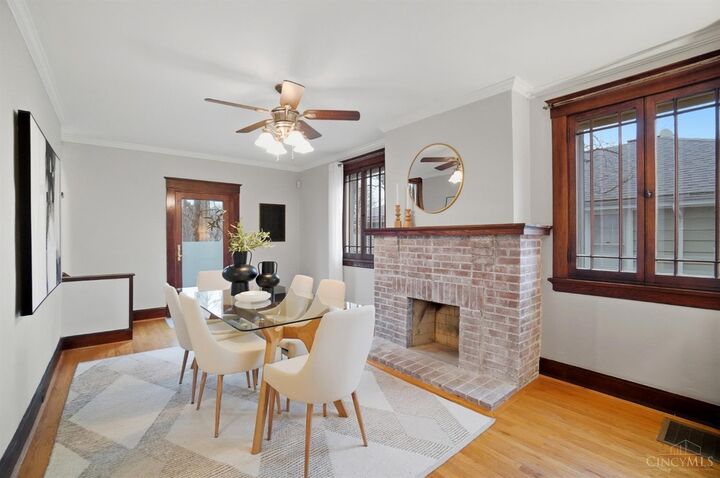 Property Photo:  3786 Aylesboro Avenue  OH 45208 