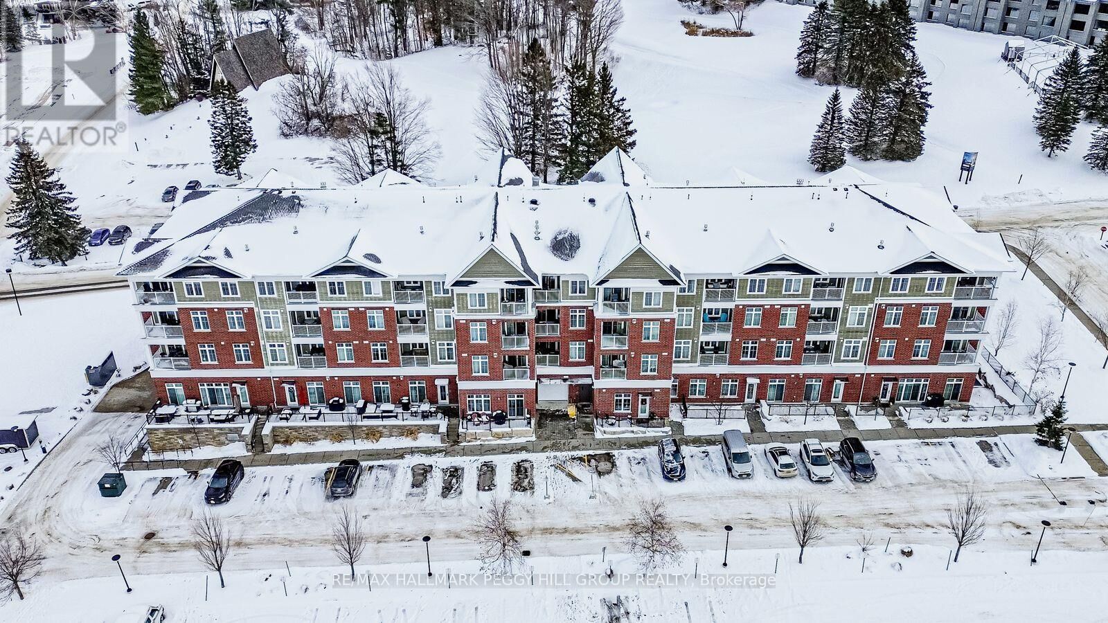 Property Photo:  40 Horseshoe Boulevard 217  ON L4M 4Y8 