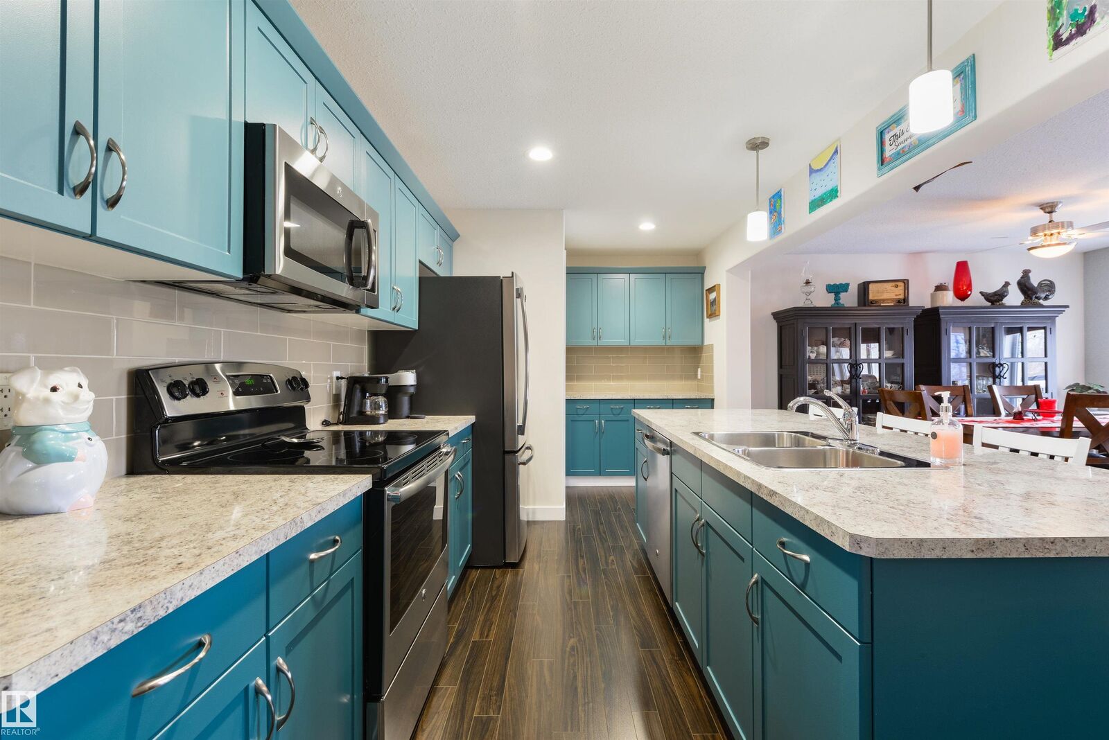 Property Photo:  4914 47 Street  AB T0A 2W0 