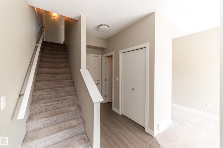 Property Photo:  2560 Pegasus Boulevard NW 22  AB T5E 6V4 