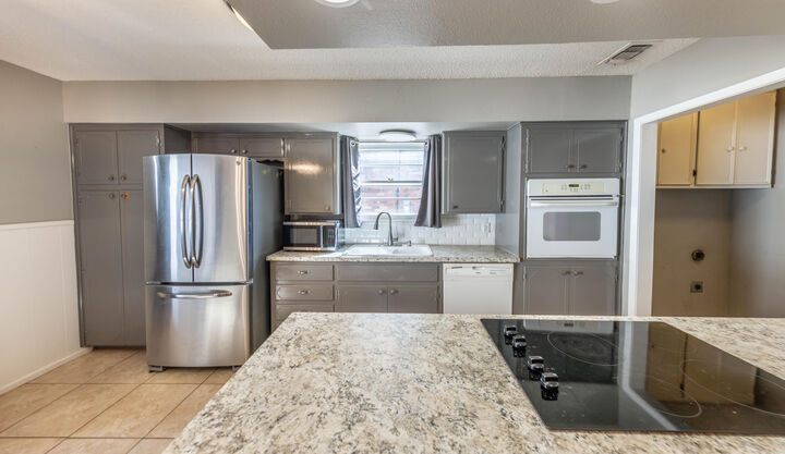 Property Photo: 5424 33rd Street TX 79407