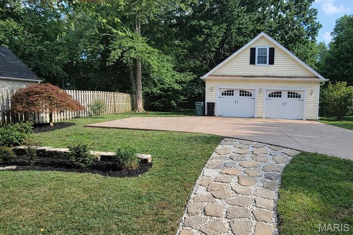 Property Photo:  534 E Jefferson Avenue  MO 63122 