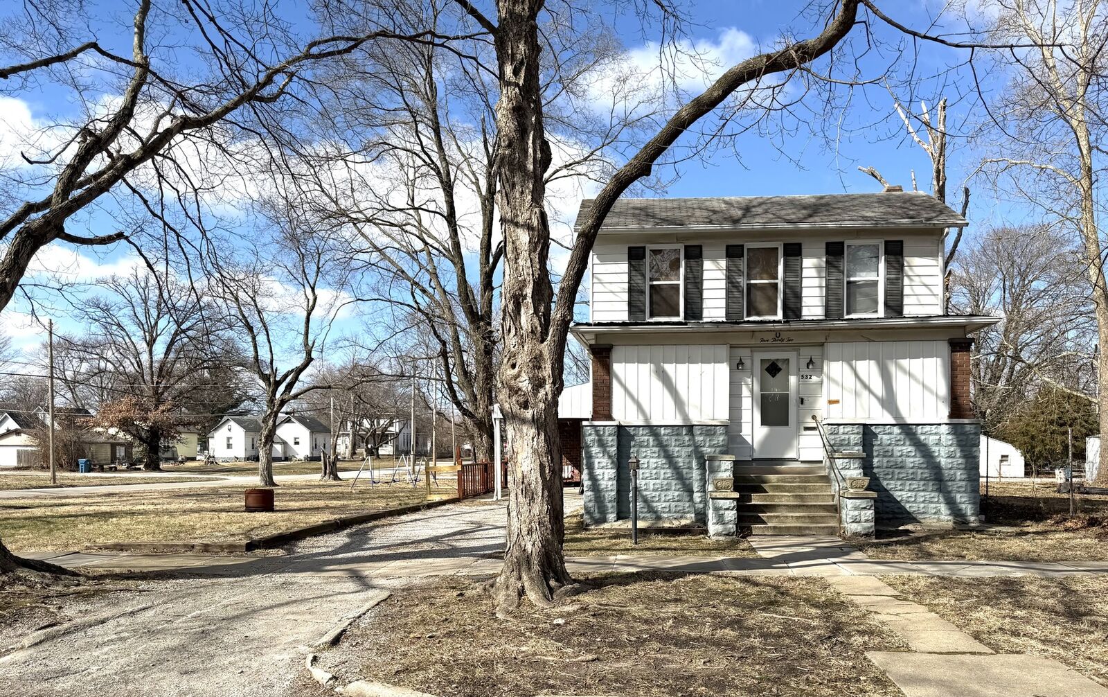 Property Photo: 532 S Maple Street IL 62801