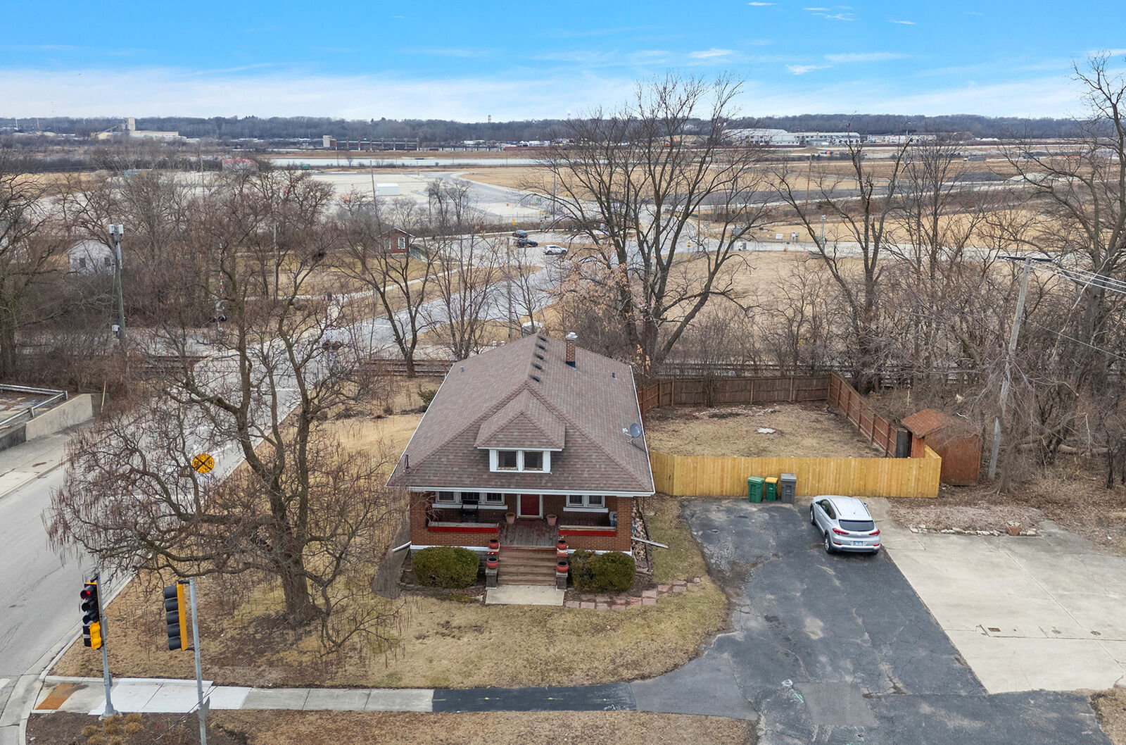 Property Photo:  107 S State Street  IL 60441 