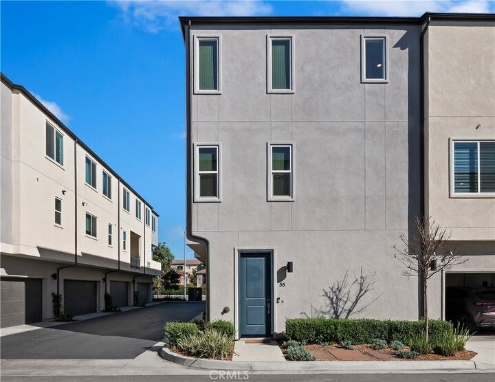 Property Photo:  5494 Seacliff Place 55  CA 92154 