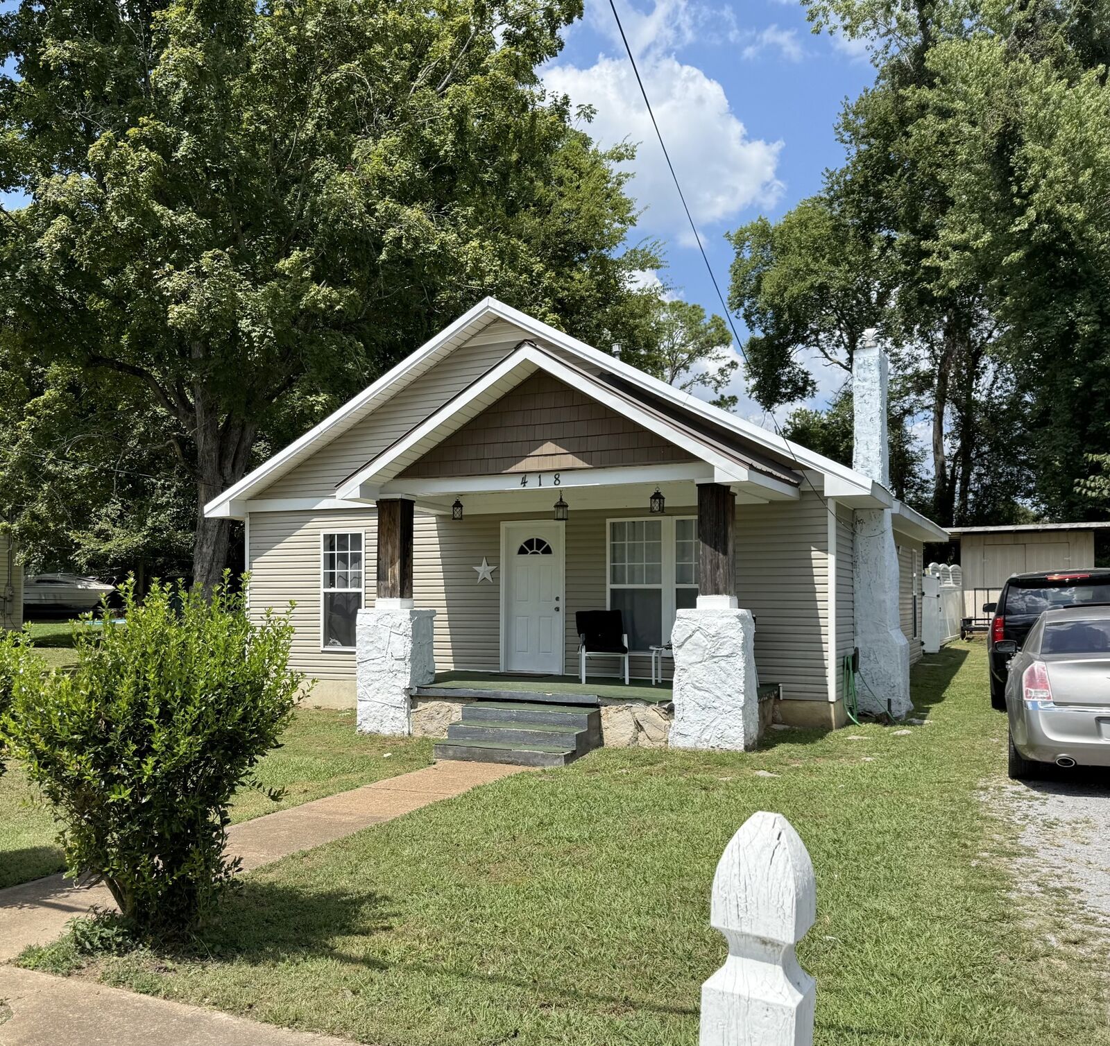 Property Photo:  418 Riverview Dr  TN 37160 