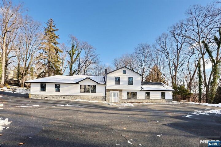 Property Photo:  50 Kinderkamack Road 1  NJ 07677 