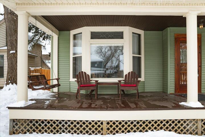 Property Photo:  674 Holly Avenue  MN 55104 